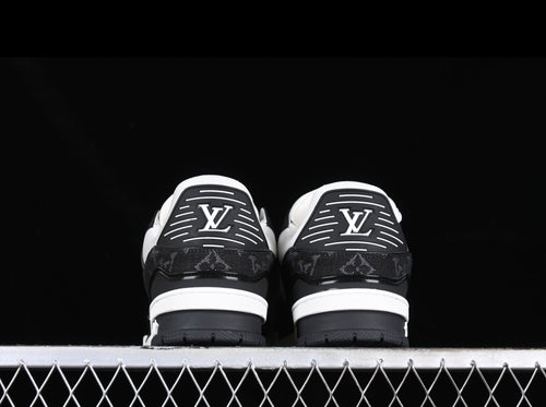 LV TRAINER SNEAKERS- Black