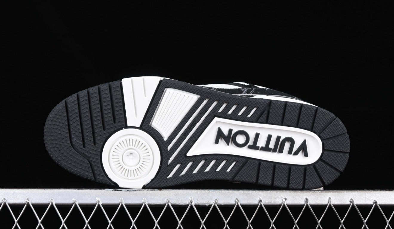 LV TRAINER SNEAKERS- Black